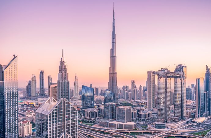 Luksusowe wakacje w Dubaju – dlaczego są tak pożądane przez turystów?