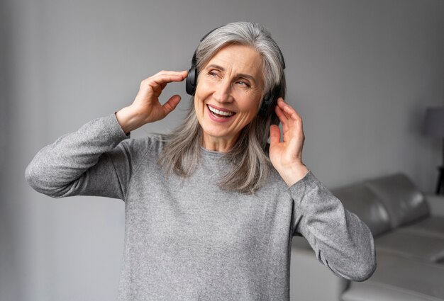 Jak wybrać odpowiedni dla siebie model urządzenia do poprawy słuchu?