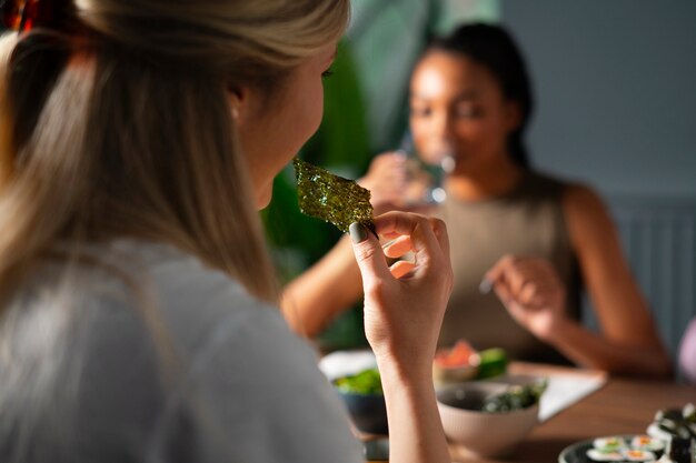 Jak psychoterapia indywidualna może wspierać w budowaniu zdrowych nawyków żywieniowych?